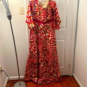 Multicolor African attire tailored (equivalent of XL)